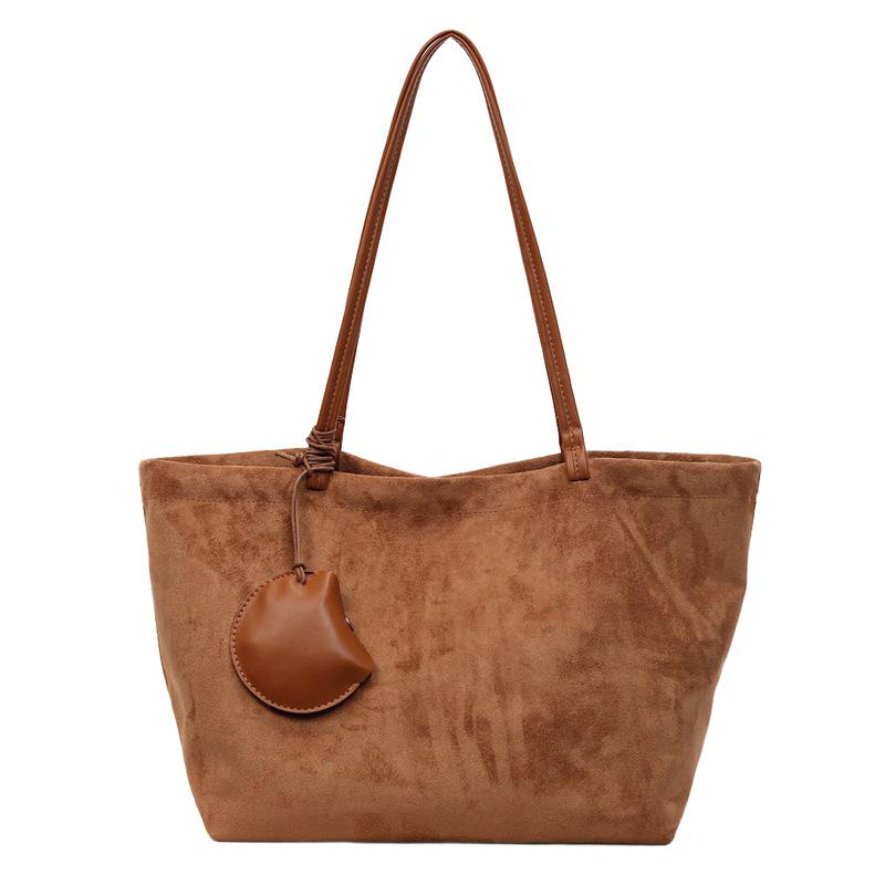 

Korean Fashionable Large-Capacity Retro Shoulder Tote Bag for Women, 2025 Style, Mother-and-Child Casual Underarm Design Without small bag коричневий