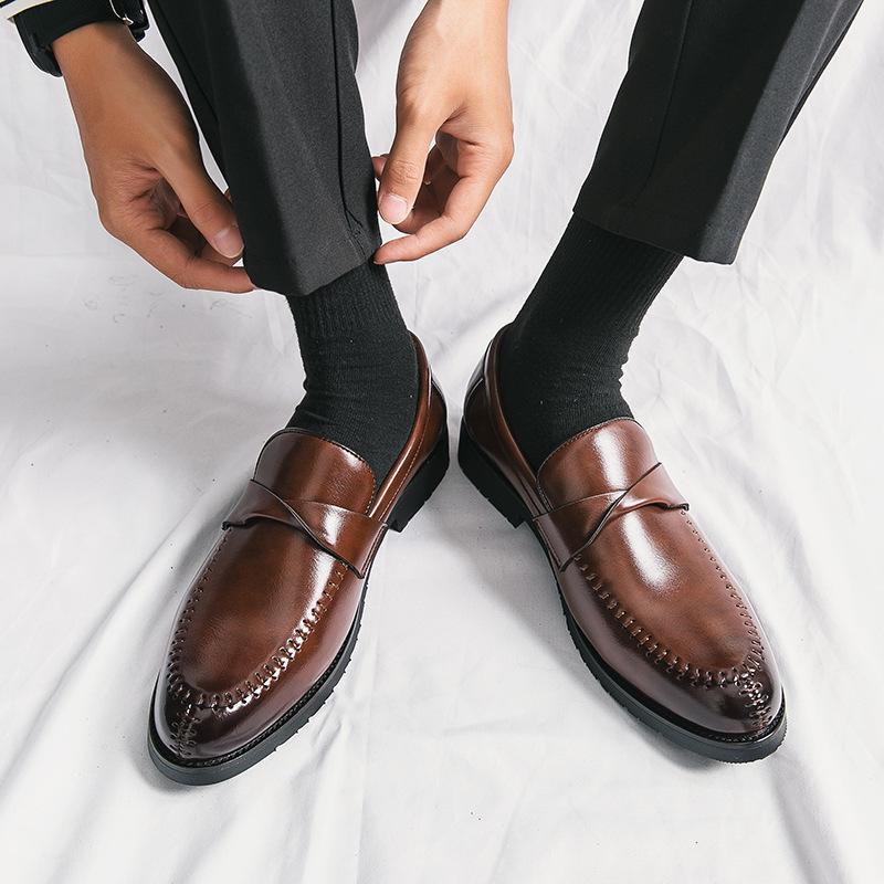 Casual leather shoes new British business pointed inner height increase CM hairstylist Doudou