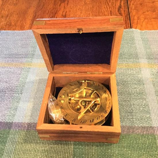 Acquista Bussola con meridiana in ottone fatta a mano con scatola di legno Orologio con