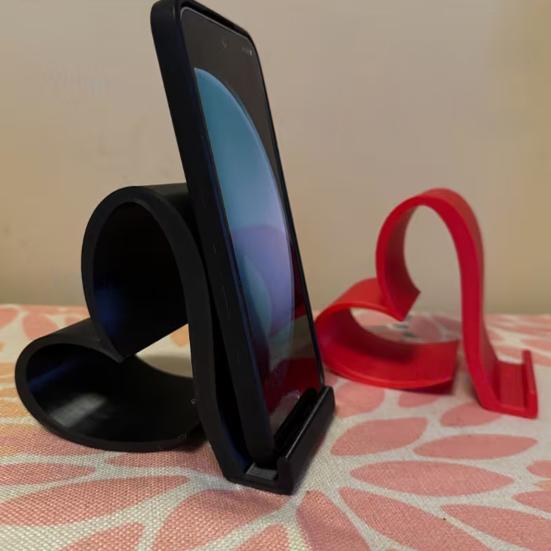 Heart Phone Stand 3D Printed Heart Shaped Mobile Phone Holder for Smartphones Tablets Kindles Romantic Desk Accessory for Home Office Nightstand