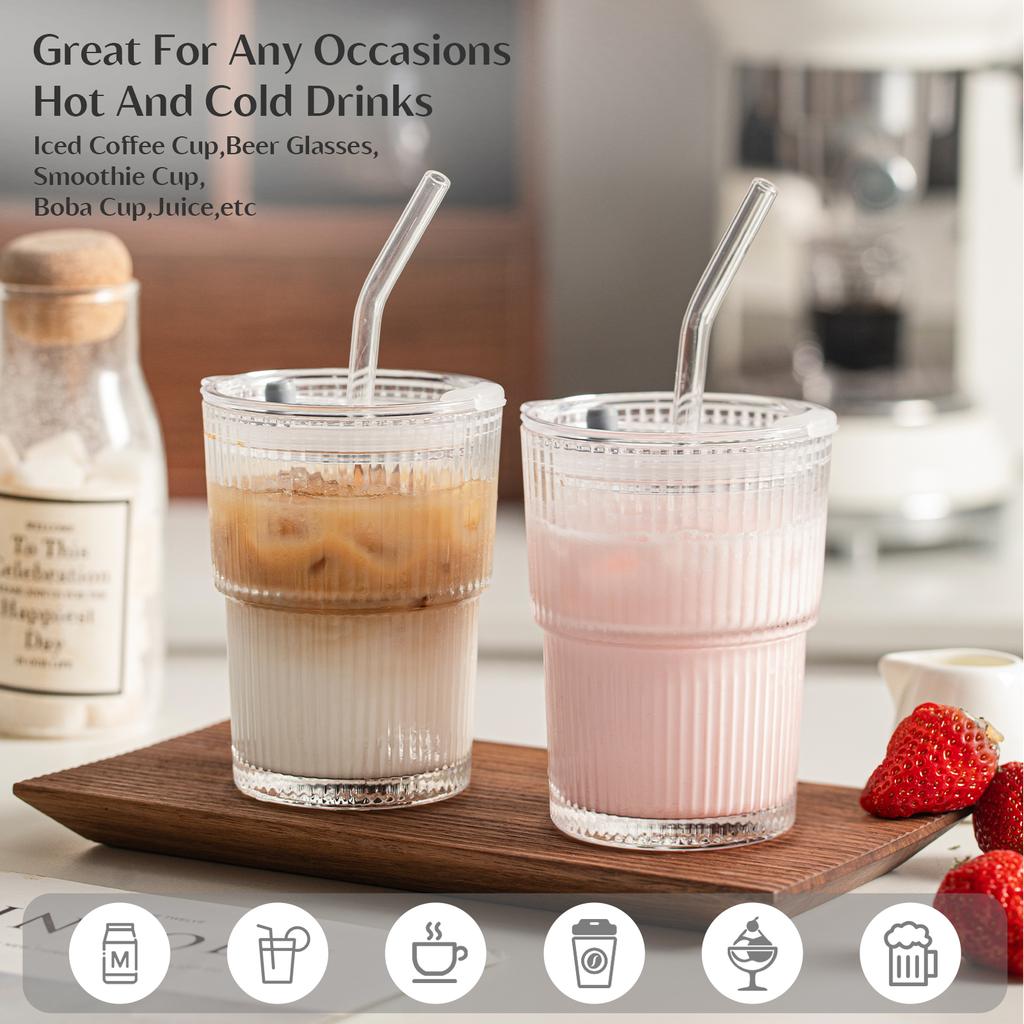 1/2 Stück 450 ml gestreifter Glasbecher, transparenter Glasbecher mit Deckel und Strohhalm, geeignet für Eiskaffee, Tee, Saft, Milch und Wasser