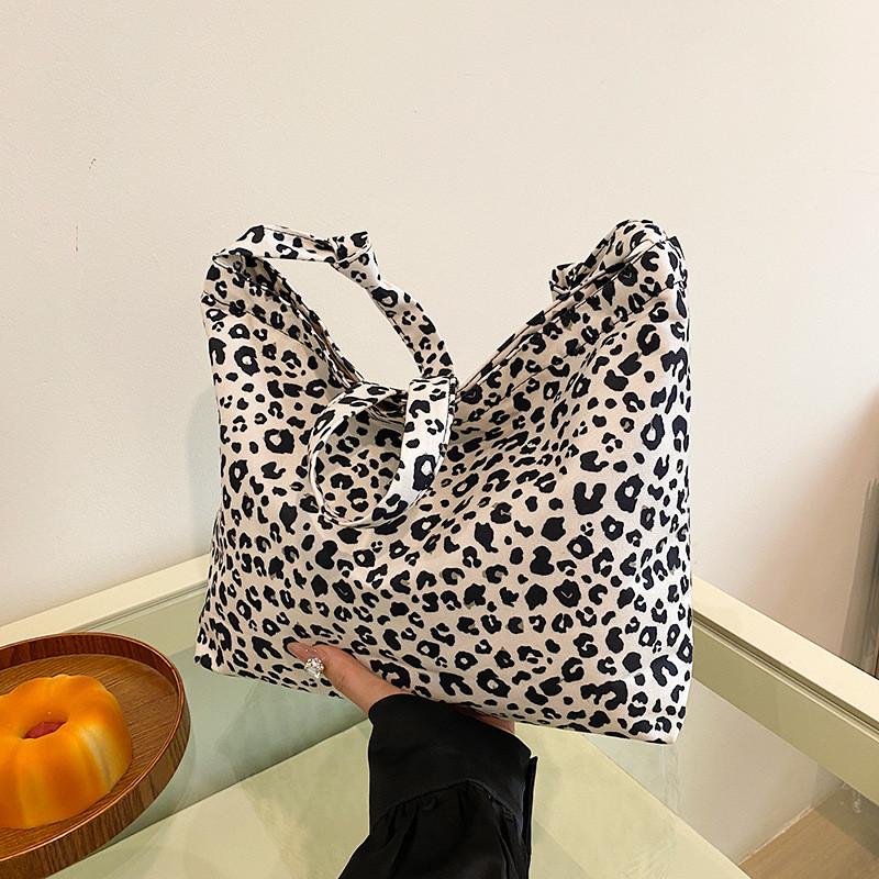 Trendy Korean Chic Autumn Fashion Aesthetic Tote Bag Stylish Shoulder Bag With Soft Fabric