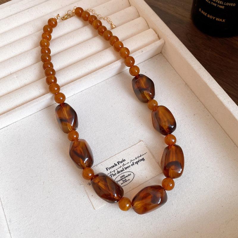 Elegant Summer Acrylic Beaded Necklace: Fashionable Round Clavicle Chain Jewelry