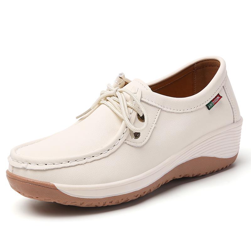 

Женская кожаная обувь на шнуровке с мягкой подошвой - Коллекция Осень 2025: Удобные туфли на танкетке для мам 37 белый/слоновая кость