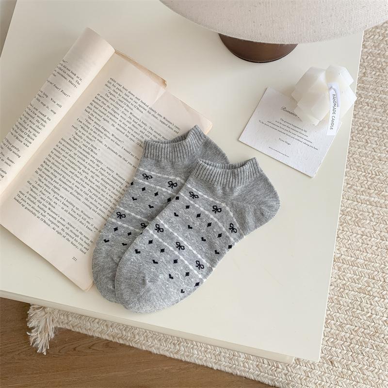 Spring and Summer Socks for Women, Pure Cotton Boneless Short Socks, Versatile, Simple and Trendy Socks, Boat Socks, Shallow Mouth, School Style
