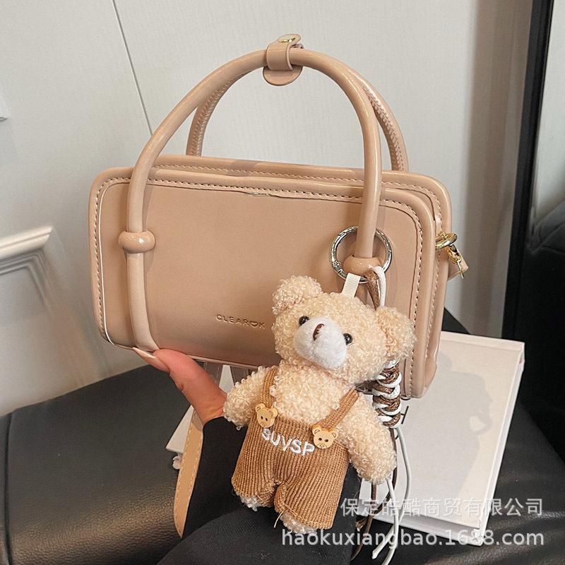 Premium bag women's spring and summer versatile 2025 new fashion messenger bag casual portable Boston bowling bag