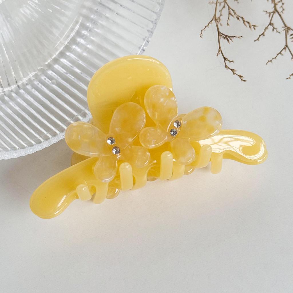 Fashionable Versatile Acetate Hair Claw Clip In Dazzling Colors For Women