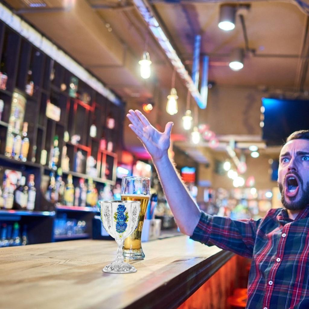 Elegant Retro Liquor Cup Anti-Drop Design Metal Wine Glass for Parties Bright Colored Mini Cup Reusable Drinks Container