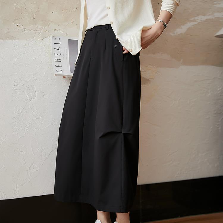 Autumn, Cool and Stylish, and Easy To Match with A Work Style Skirt