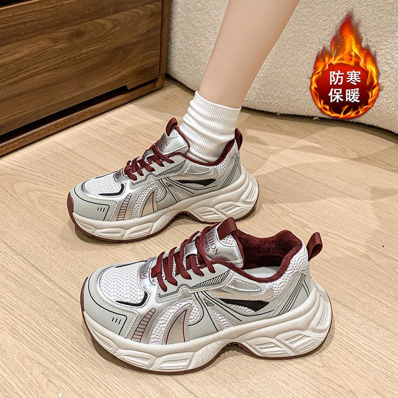 

Платформенные кроссовки dad shoes женские 2025 новая осень и зима увеличивающие рост повседневные туфли легкие и универсальные ретро сетчатые бархатные кроссовки 40