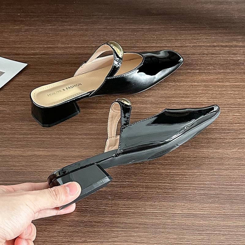 

J 2025-3 baotou half slippers women wear spring new metal buckle pointed shallow mouth muller shoes sandals 35 чёрный