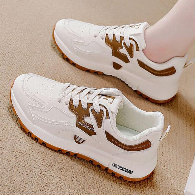 Large size sports shoes women's 2025 new spring explosion Korean version versatile lightweight running leather surface casual dad shoes women