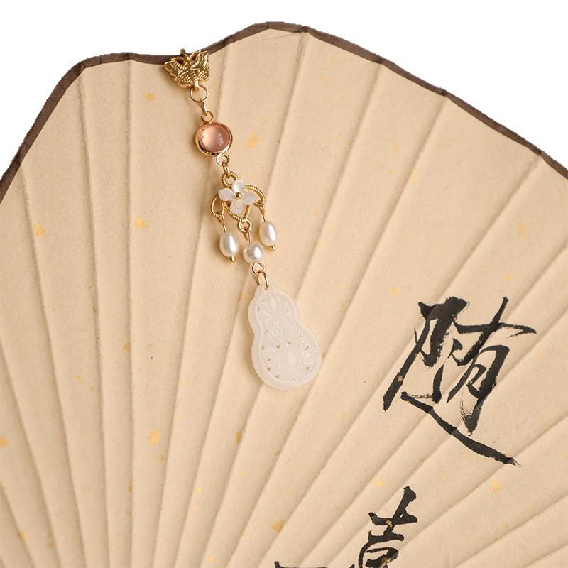 Cheongsam Pressed Collar Hanfu Tea Suit with Retro Xiangyunsha and Versatile Brooch Tassel Pendant