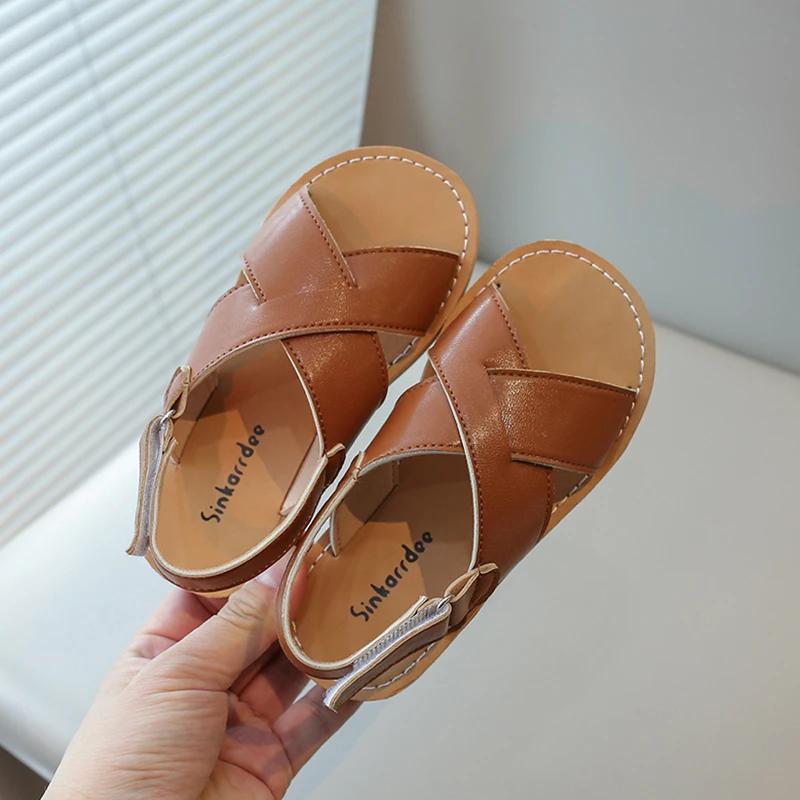 

Детские летние сандалии Детские гладиаторские сандалии для мальчиков и девочек Малышей Старших школьников Модные классические мягкие туфли для воды с перекрестными шнурками 22 коричневый