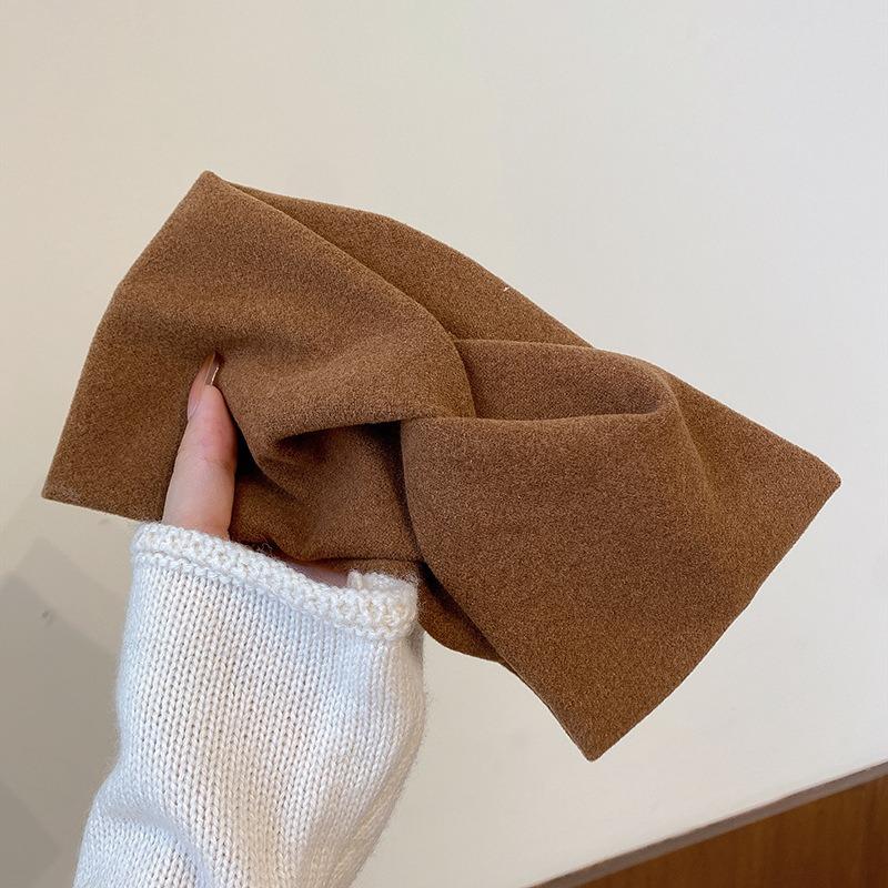 

Nice Headband Solid Color Wide Turban Cross Knot Knit Hairband Girls Wash Face Hair Accessories Autumn Cotton Twisted Headwrap коричневий