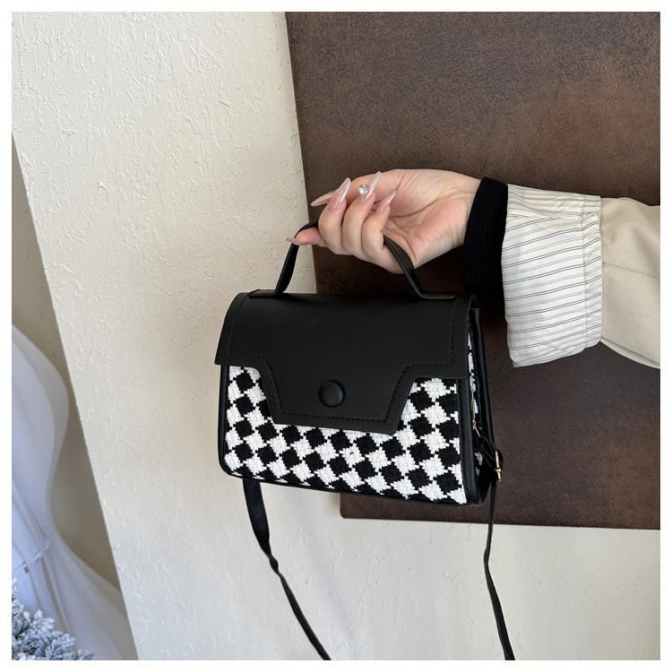 Fashion Plaid Colorblock Retro Crossbody Bag With Unique Material For Casual Daily Use