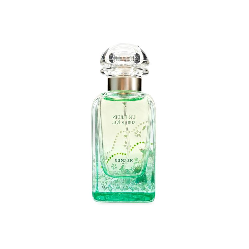 Hermes Zahradní vůně Nilu Květinový jazyk Přírodní elegance Dárková krabička Dárková taška Květinově-ovocná toaletní voda 50 ml