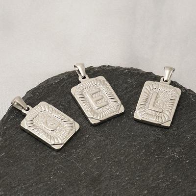 18K Titanstahl Buchstabenanhänger "Generous Brand" - Trendig, Vielseitig, Cooles Ins Style Design