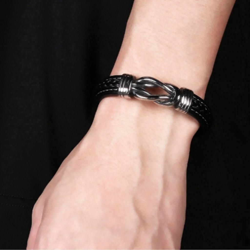 Commuter bracelet men's bracelet leather bracelet alloy magnetic twist punk bracelet