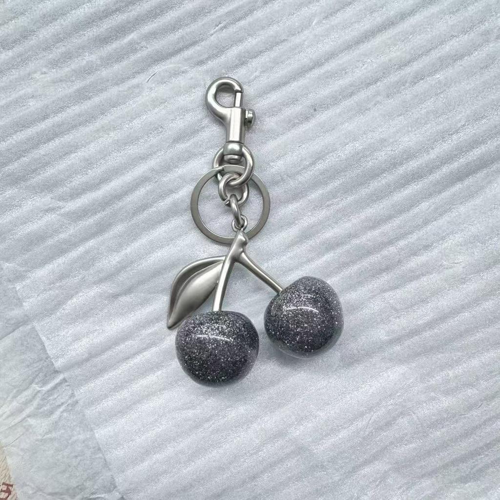 Beautiful Cherry Accessory Fashionable Keychain Key Ornament Cherry Keyrings Suitable for Parties and Casual Outfits