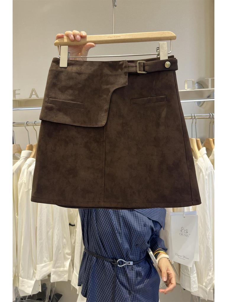 Plus Size Coffee Suede Plush High-Waist Hip-Hugging Short Skirt for Women - Spring/Autumn Fashion