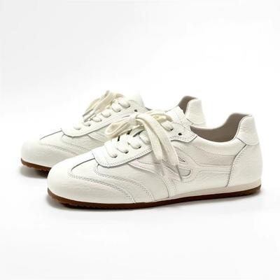 Retro Casual Flat Shoes for Women, New Fashionable and Versatile Soft-soled Sports Shoes