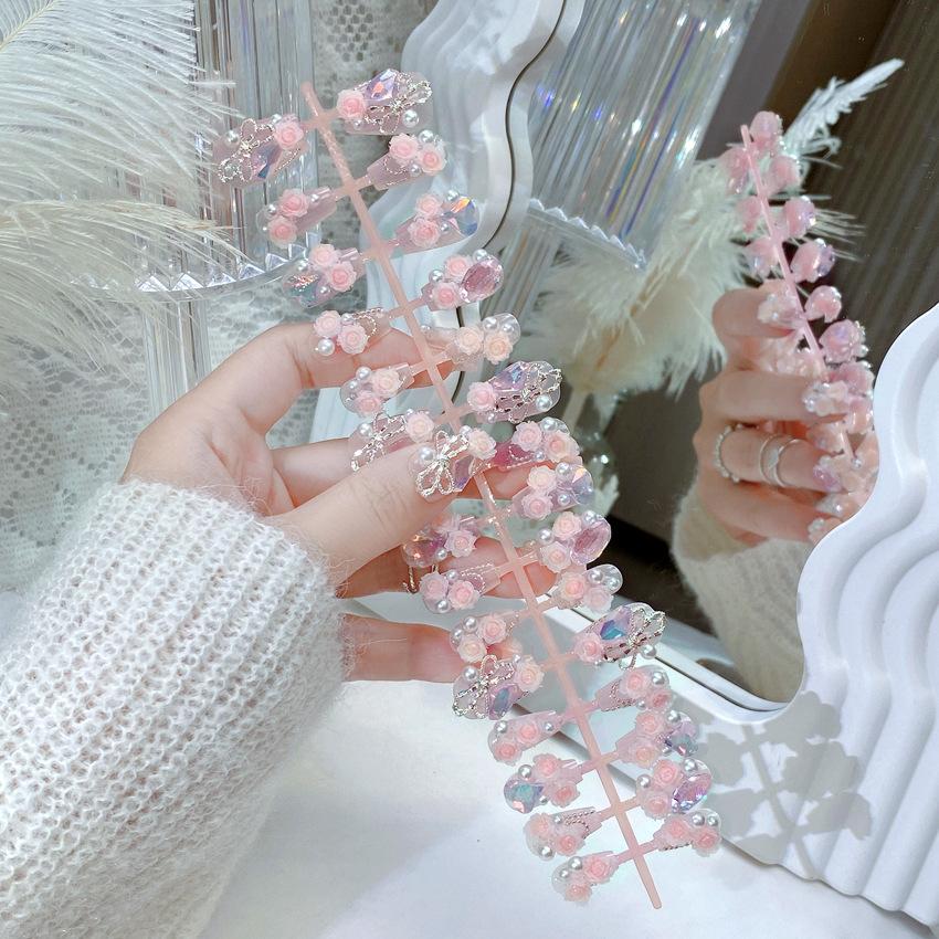 Prefabricated Nail Tips 30 Pieces Nail Stickers Heavy Industry, Butterfly Sister Flower Nail Fake Nail Patches H11