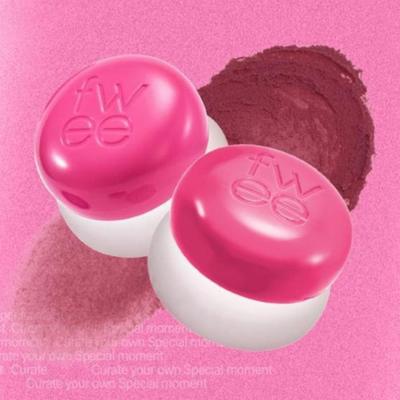 Puddingtopf mit Lippen- und Wangen-Effekt