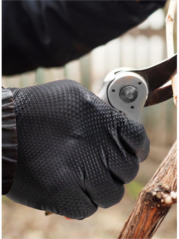 Thick Diamond Pattern Wear-Resistant Disposable Nitrile Gloves for Industrial and Automotive Use
