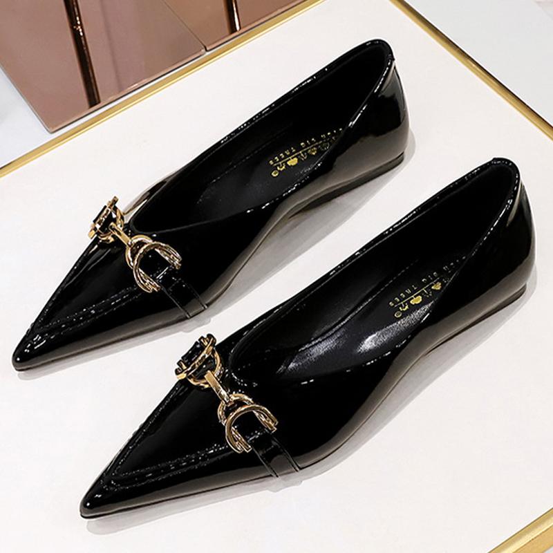 

Мода Роскошная металлическая пряжка Женские балетки Женские сексуальные туфли для вечеринки Лакированная кожа Балетки Женские туфли на плоском каблуке с острым носком 2025 35 чёрный