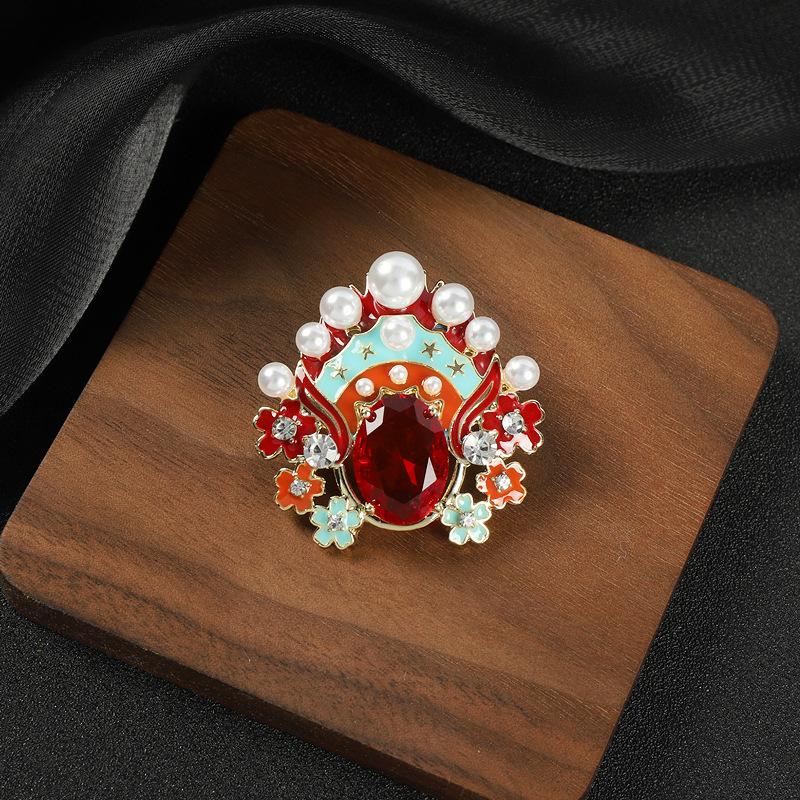 Niche Design In Knife and Horse Dan Face Brooch Pin Temperament High-end Crystal Corsage Suit Accessories Women