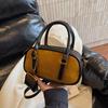 Popular autumn and winter retro underarm bowling bag women's niche bag black bag