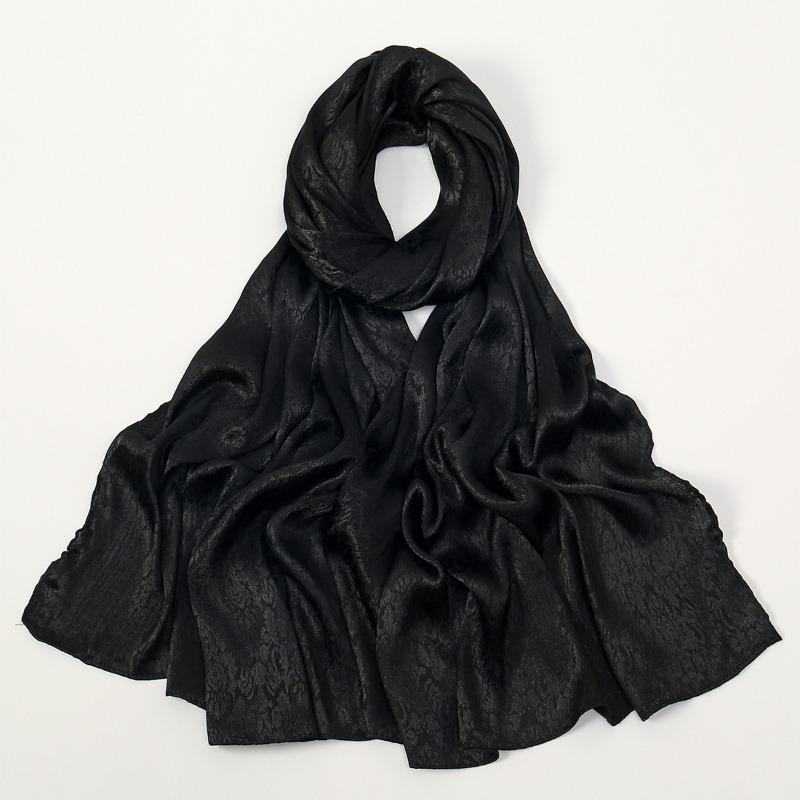 

Malaysia Indonesia popular new pattern pleated long scarf solid color simple versatile plain shawl elegant women s headscarf 180