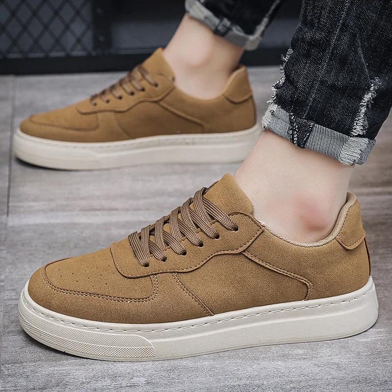 Leather Men Casual Sneakers 2025 New High Quality Classic Men Skateboarding Shoes Outdoor Sport Shoes