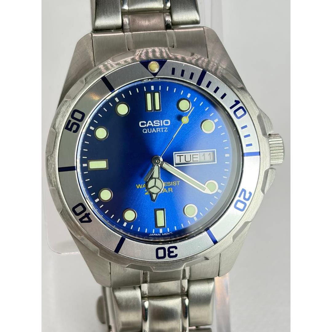 CASIO EF-200 Diver Blue Dial Mercedes Hand 20 ATM Water Resistant Working