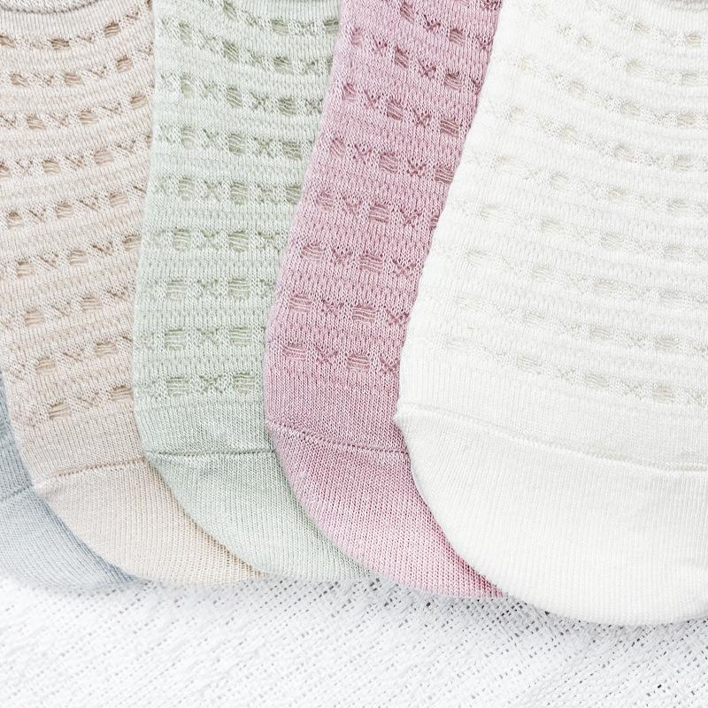 Women's Summer Thin Simple Net Eye Shallow Mouth Low Top Breathable Invisible Socks
