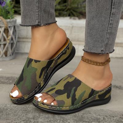 Draag zomer plateauhak casual coole slippers dames nieuwe camouflage open teen dikke zool grote maat grensoverschrijdende een-band slipper