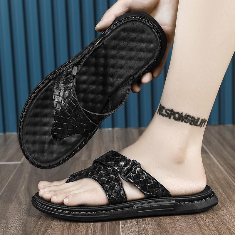 Slippers Men's Leather Surface Comfortable Soft Bottom High-end Niche Design One-word Street Shot Outside Wear Internet Celebrity Cool Slippers