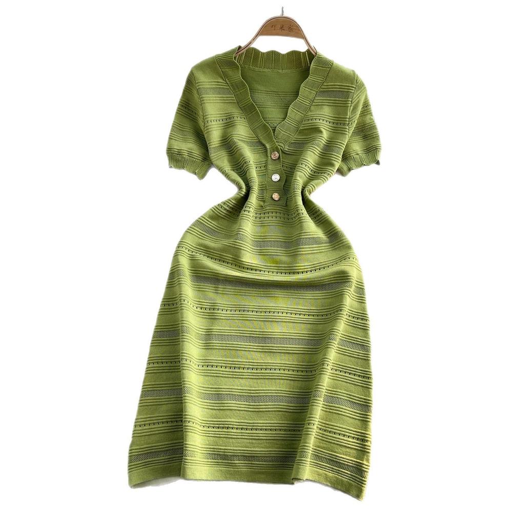 Chic stunning green dress women's summer new French high-end temperament socialite Xiaoxiangfeng knitted skirt