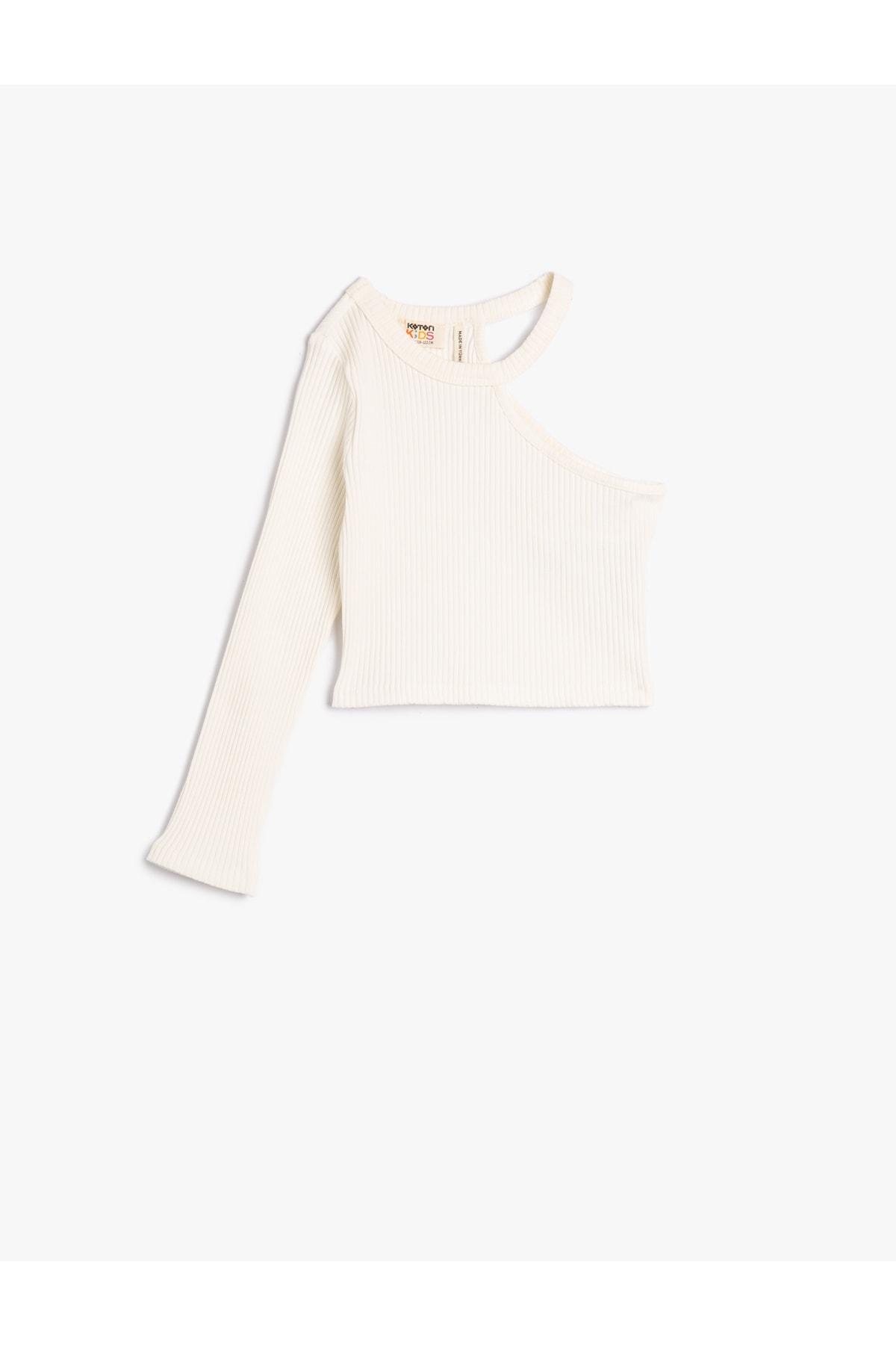 

Блузка - Белая - Классический крой