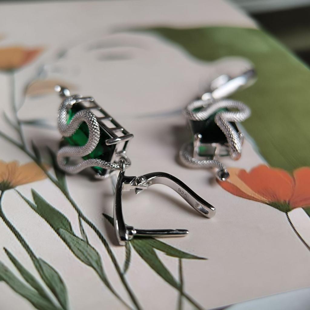 Серебряные серьги с изумрудом nano 10.4ct (2182504)