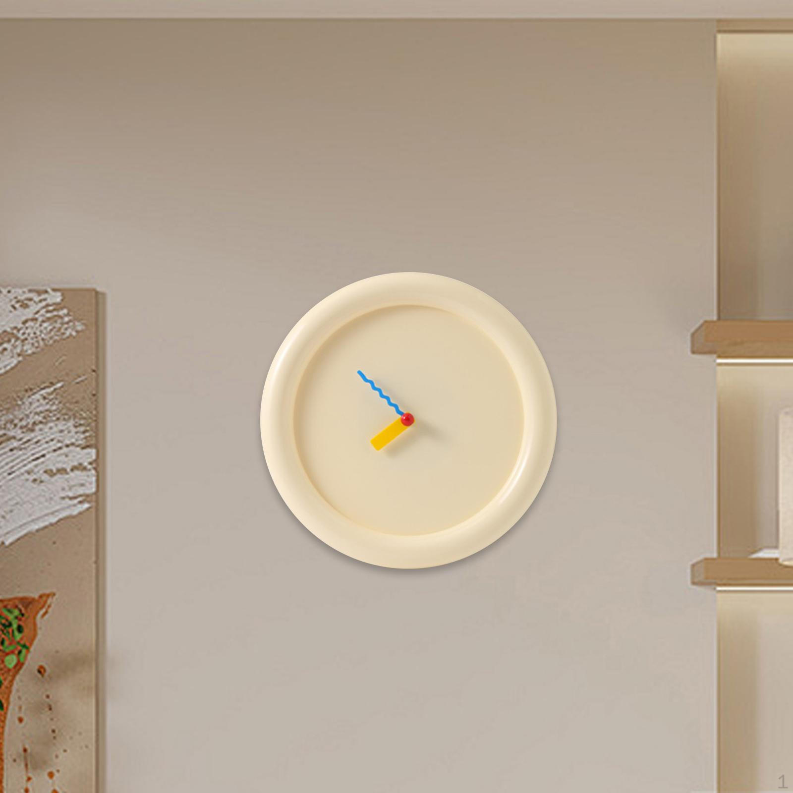 

12-дюймовые не тикающие настенные часы в минималистичном дизайне на батарейках для украшения классной комнаты стильные Cream Color