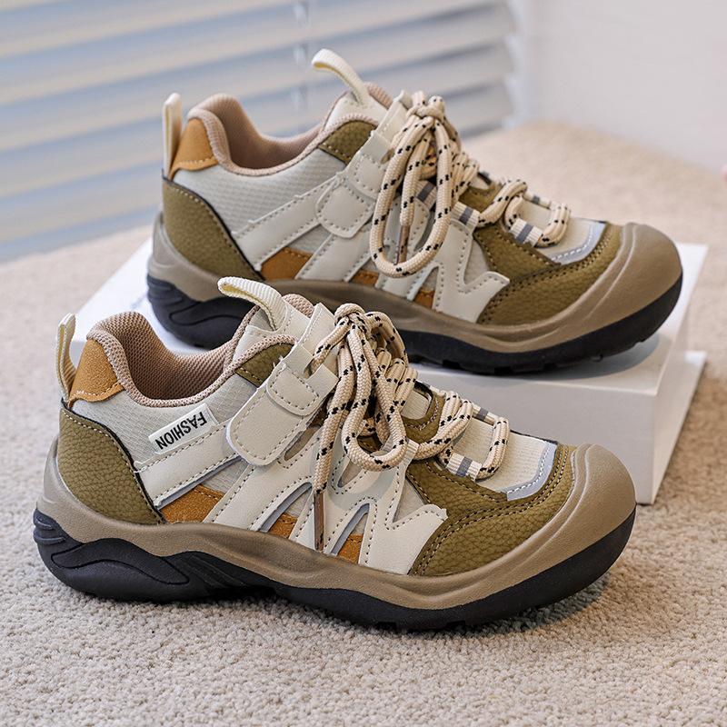 2025 autumn new children's running shoes, soft-soled sports and leisure shoes for primary and secondary school students, Korean version of foreign-st