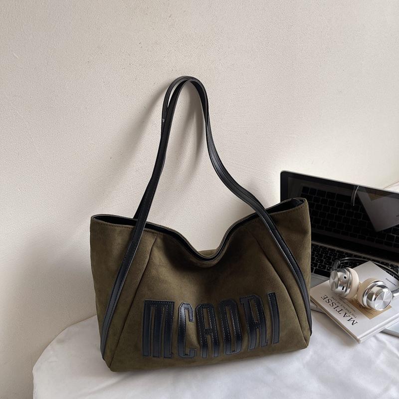 Popular large-capacity bag women's new retro shoulder bag casual versatile commuter texture tote bag