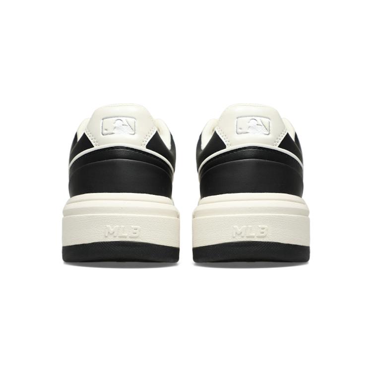 New MLB Chunky Liner Basic New York Yankees Low Top Skateboard Shoes Unisex Black 3ASXCLB3N-50BKS