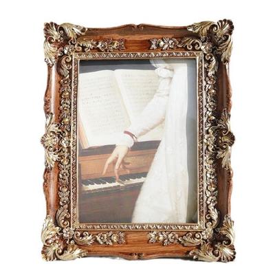 Eleganter Bilderhalter Harz Vintage-Stile Blumenschnitzereien Fotorahmen für anspruchsvolles Wohnstyling Wand oder Tischplatte