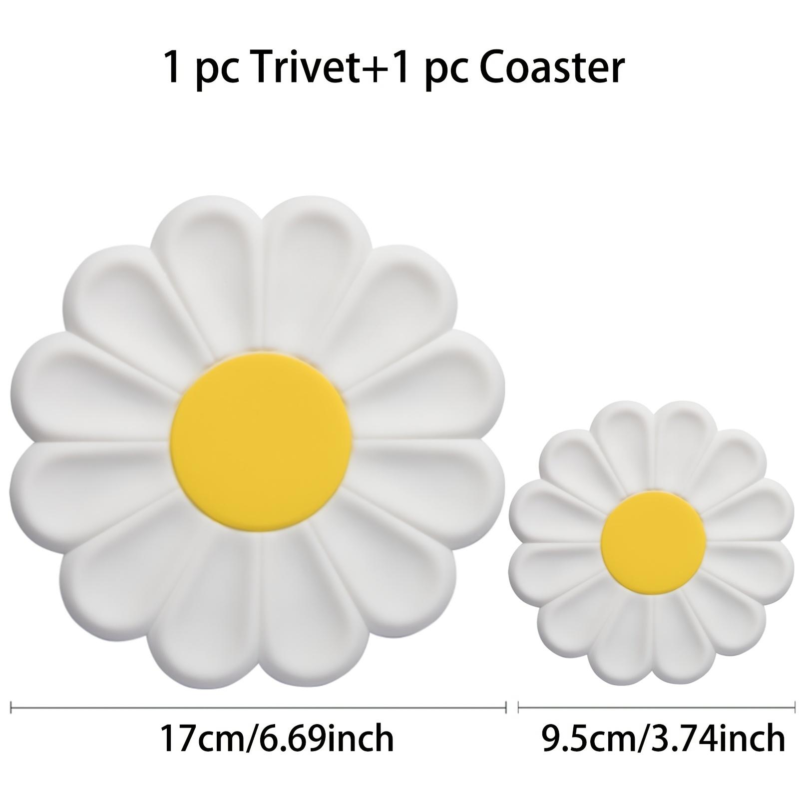 

2pcs Daisy Silicone Trivets Mats - Heat Resistant, Non-Slip Kitchen Pads for Pots, Pans & Dishes - Perfect Christmas & Halloween Gift (White,2-Pack) белый