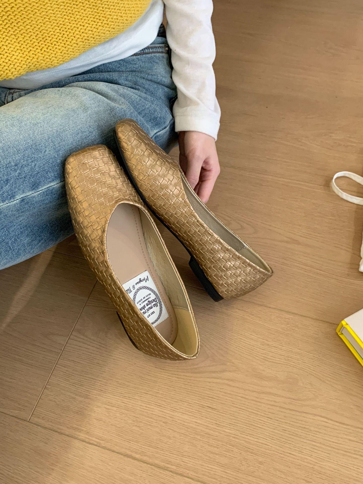 Women s Flat Summer Pumps - Fashionable Footwear 35