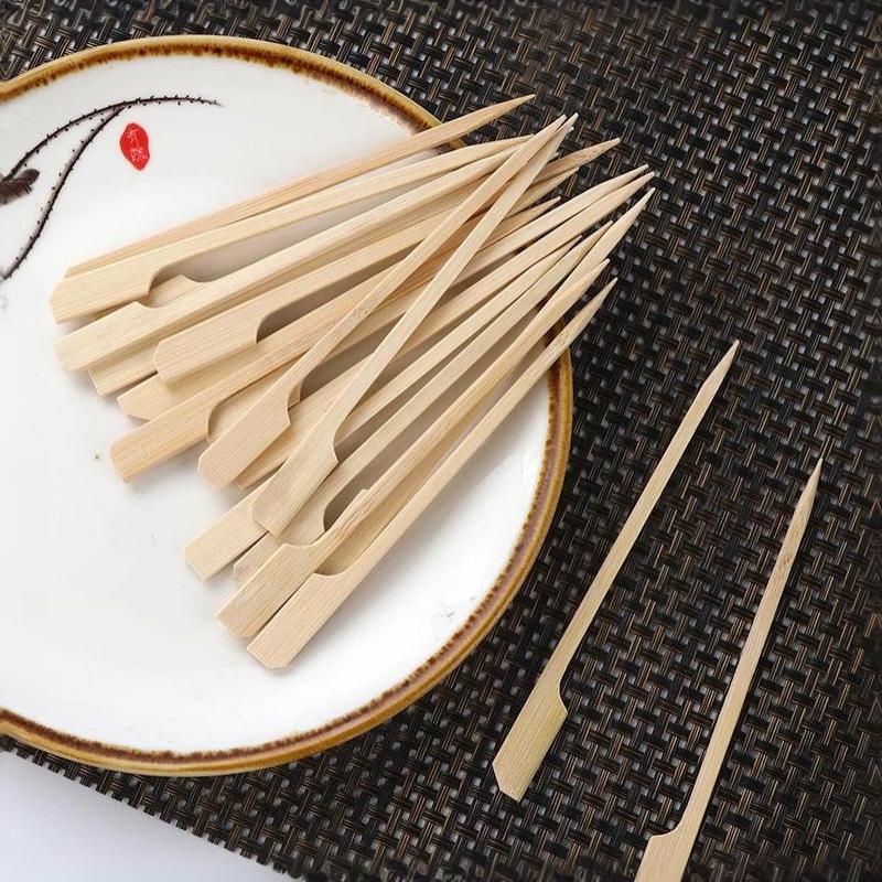 100Pcs Natural Disposable Bamboo BBQ Skewers Smooth Barbecue Sticks for Fruit Platter Kebab Grilling Picnic