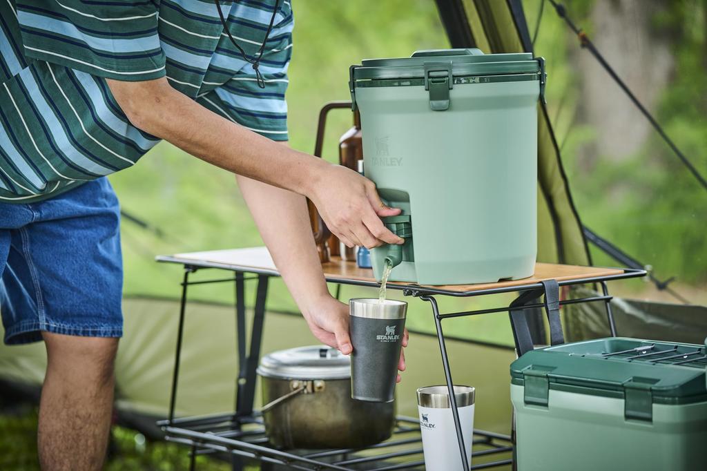 STANLEY Water Stanley Ice Warranty Included Japanese Jug, 7.5L, Green, Insulated, Durable, Hydration, Container, Sports, Outdoors, Camping, Fishing,